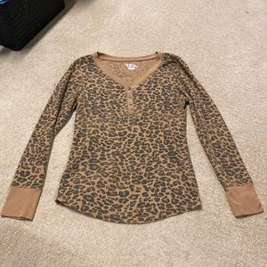 Time and tru leopard print long sleeve Henley